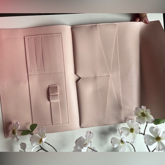 The Megan Portfolio Clutch Glass Ladder and Co Organizer (Baby Pink) - Picture 7 of 10